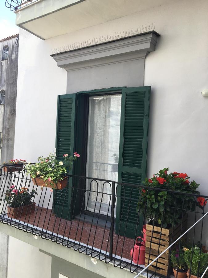 Апартаменты Le Rondini Della Pietrasanta Неаполь Экстерьер фото